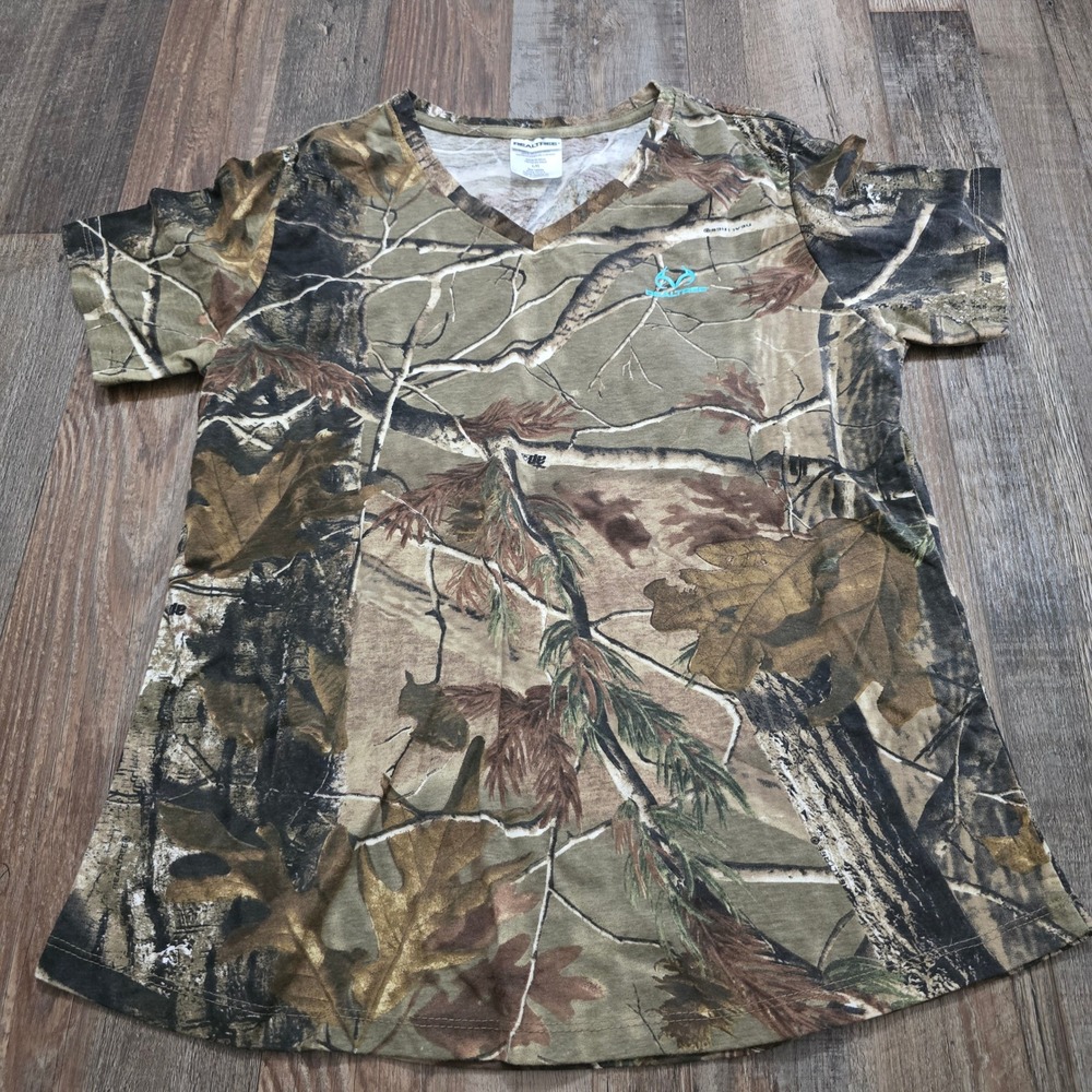 Realtree V-Neck T-Shirt Women L Camo AP Print Short Sleeve Brown TS1219